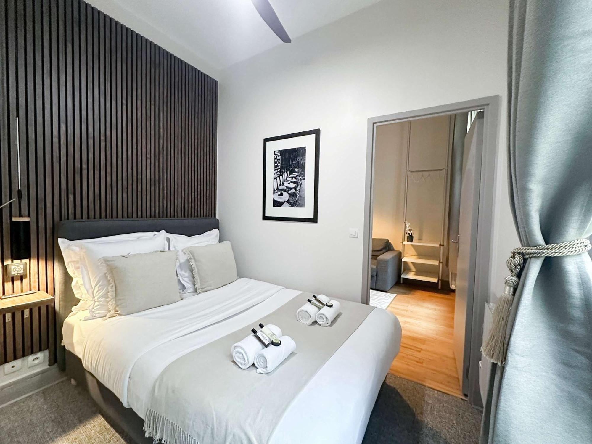 Apartament Renovated Champs-Elysees Retreat Paryż Zewnętrze zdjęcie